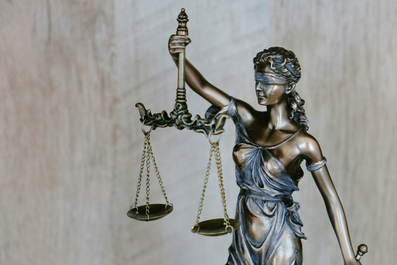 Courthouse columns — are CBD gummies legal under federal and state law